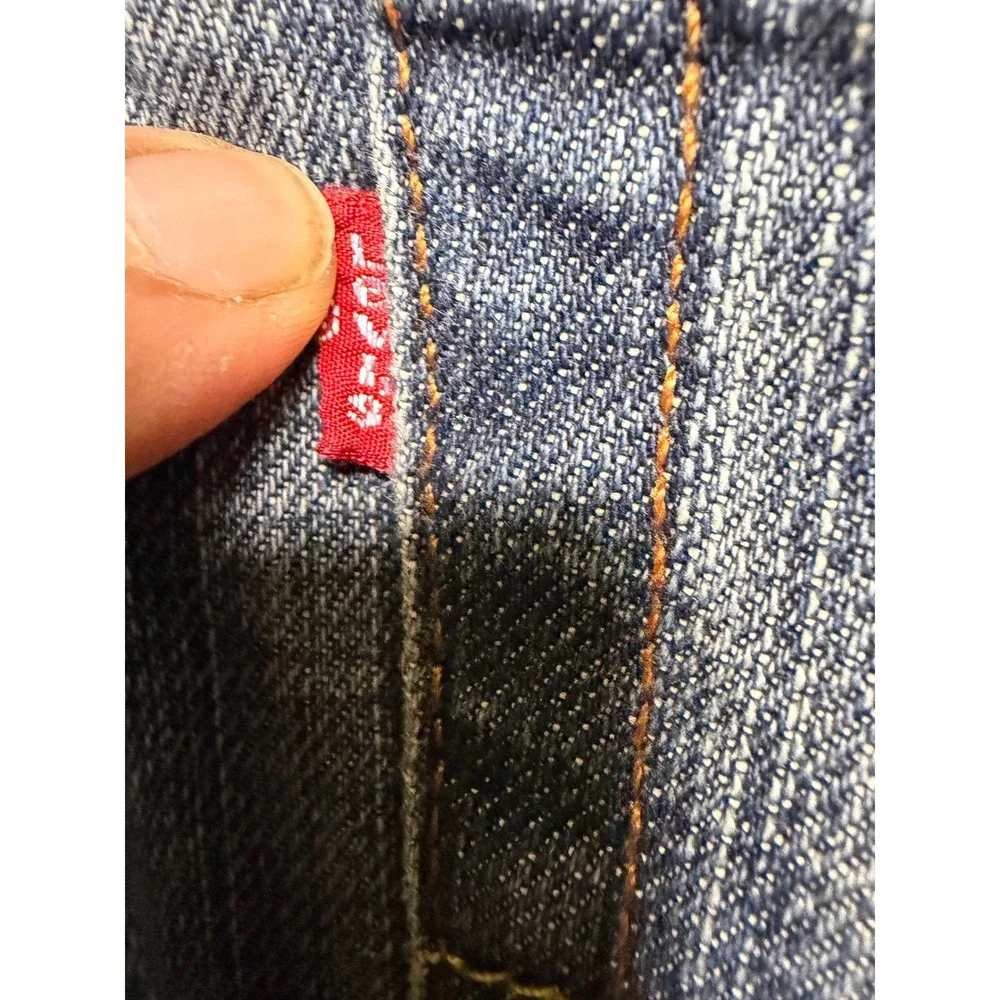 Levis levi 569